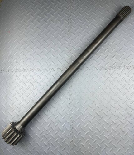 Полуось 151.39.017-3Б-01 левая (с шестеренкой) 960мм