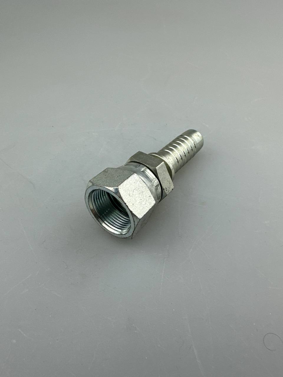 Фитинг JIS 24х1,5 dn16