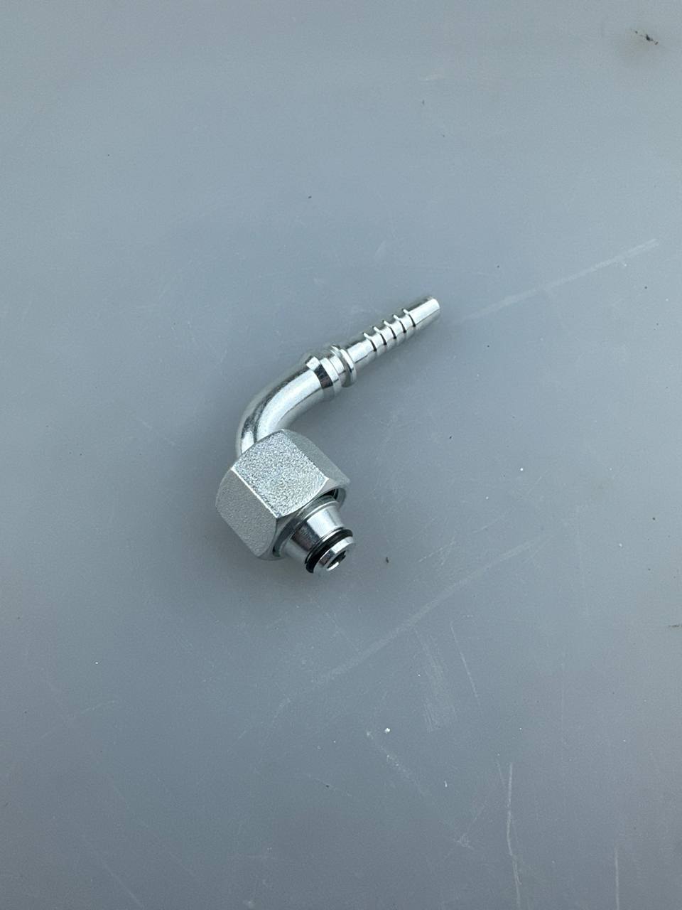 Фитинг DKOS 18х1,5 dn8 (90)