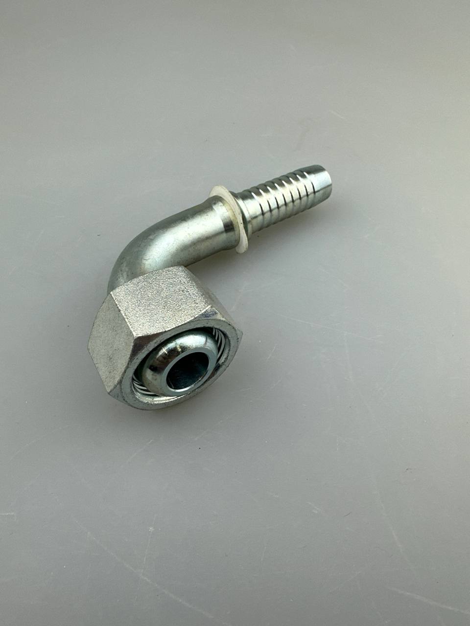 Фитинг DK М33x2 dn20 (90)