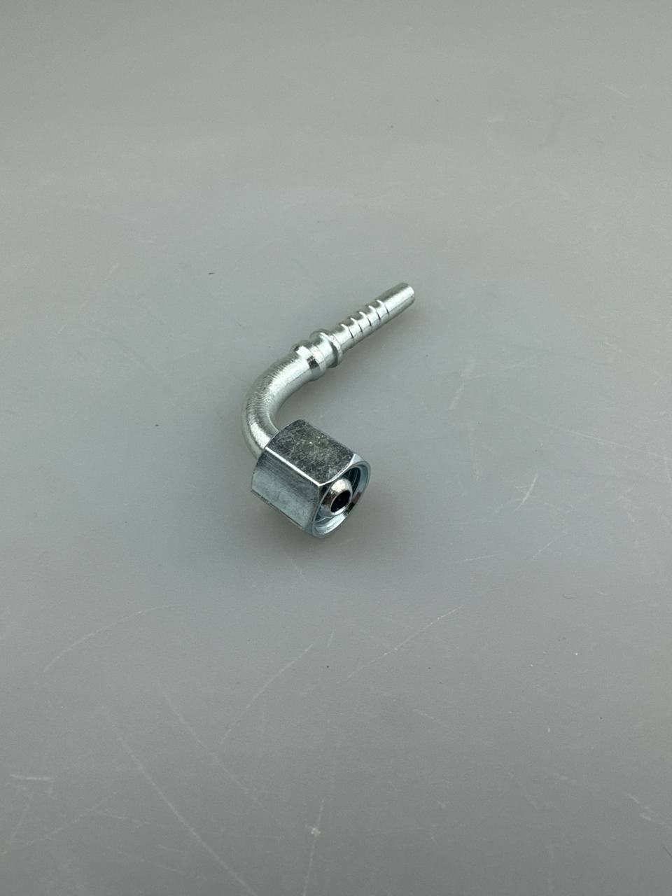 Фитинг DK М14х1,5 dn06 (90)