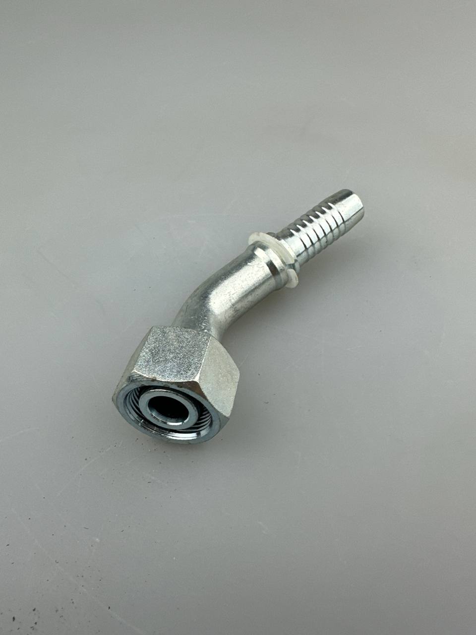 Фитинг DKOL 26х1,5 dn16 (45)