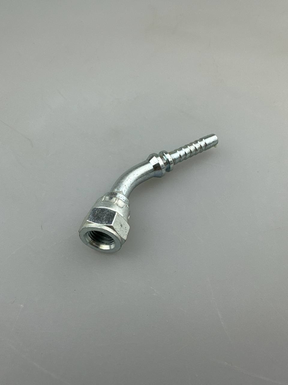 Фитинг JIC 7/16 dn6 (45)