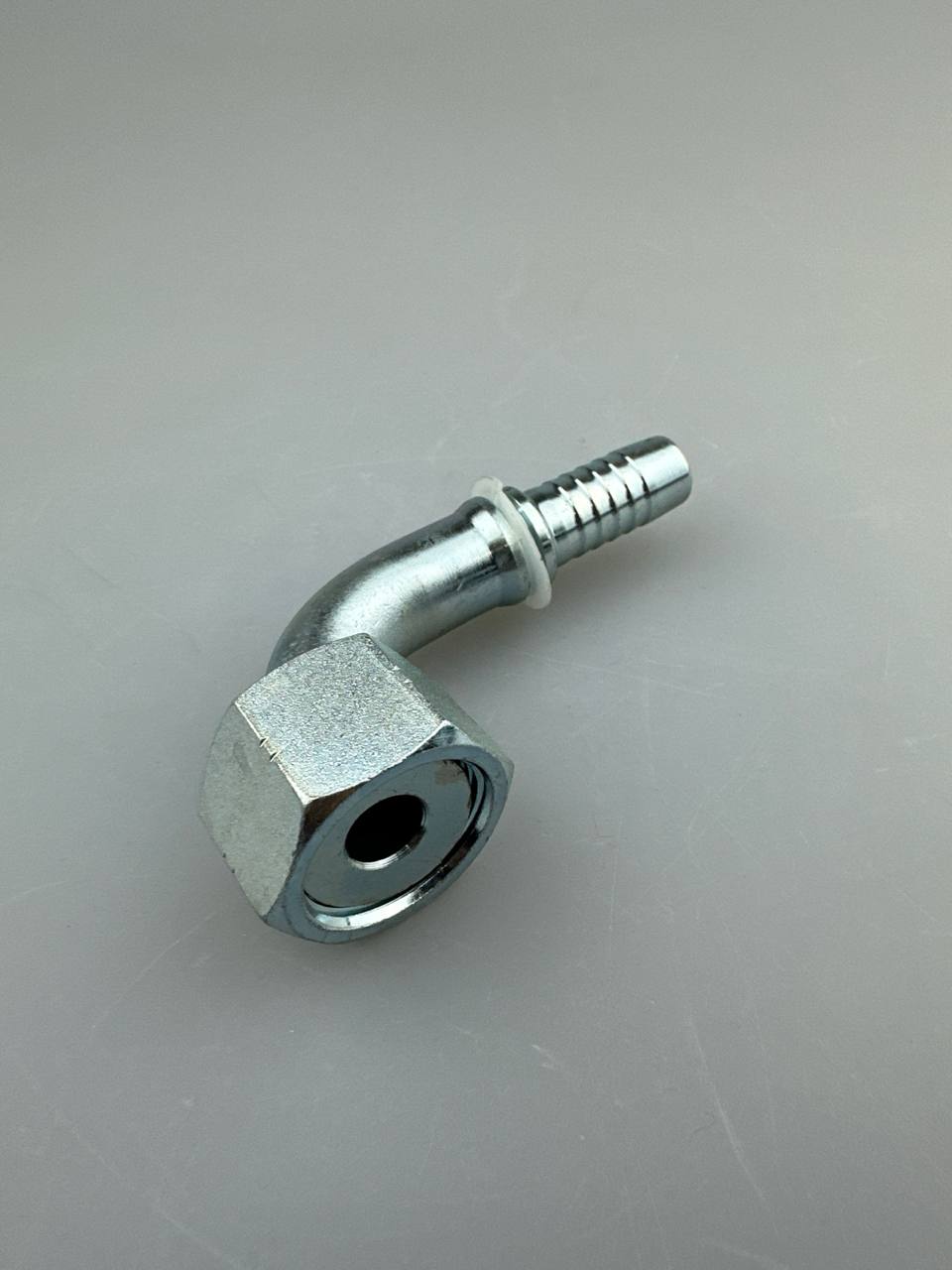 Фитинг ORFS 1 3/16 dn16 (90)