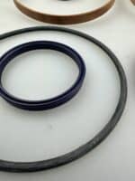 Ремкомплект гидроцилиндра ковша для Амкодор 352 (180х80 немецкие уплотнения)