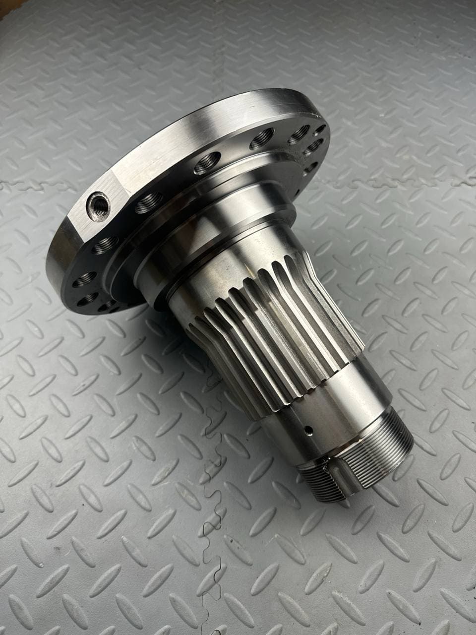 Цапфа У2210.20Н-2-03.019-Г (короткая) без проточек Н/О