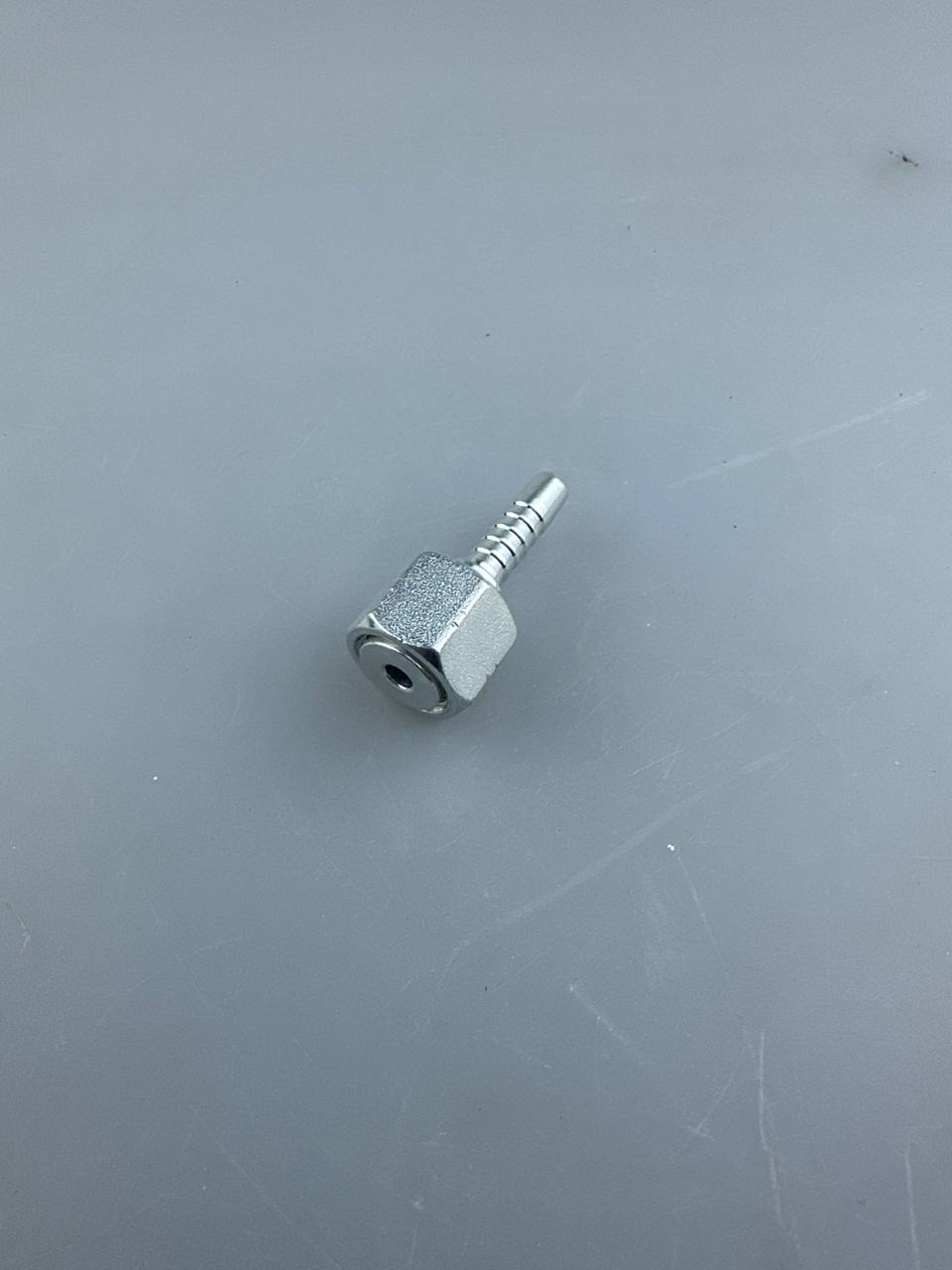 Фитинг ORFS 11/16 dn8