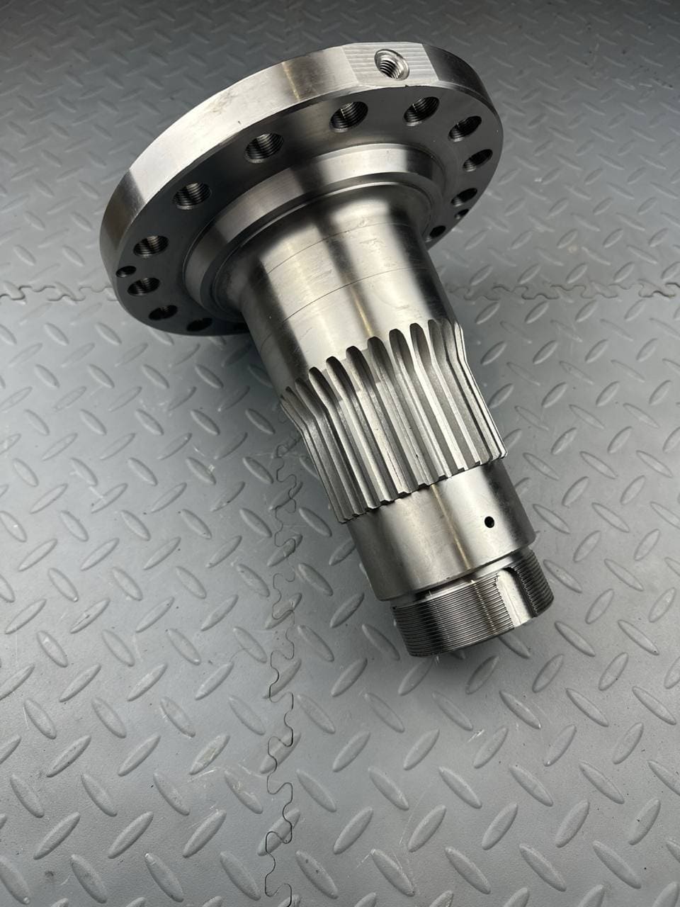 Цапфа У2210.20Н-2-03.019-Б без проточек Н/О