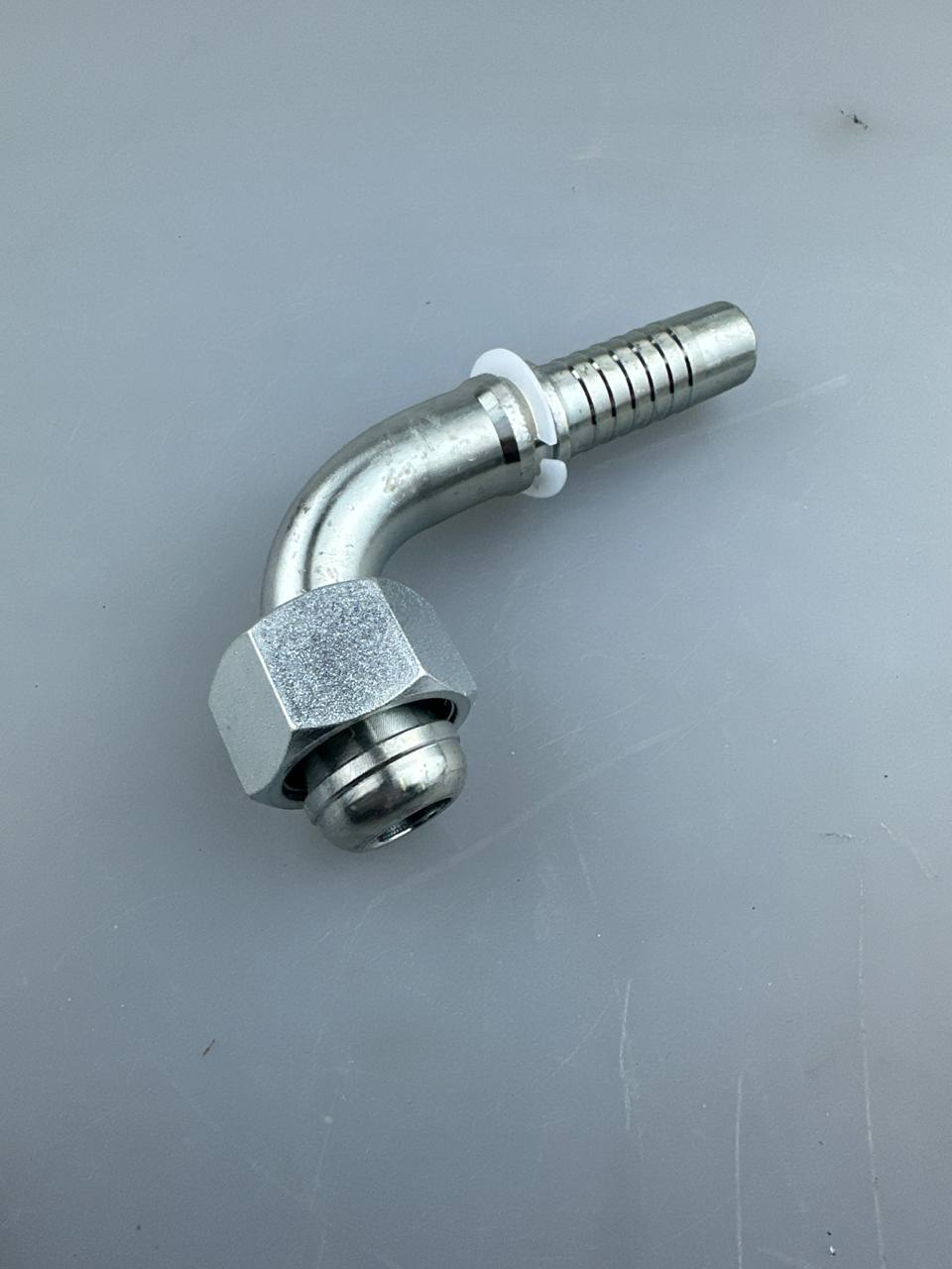 Фитинг DK М30x1.5 (90)dn20