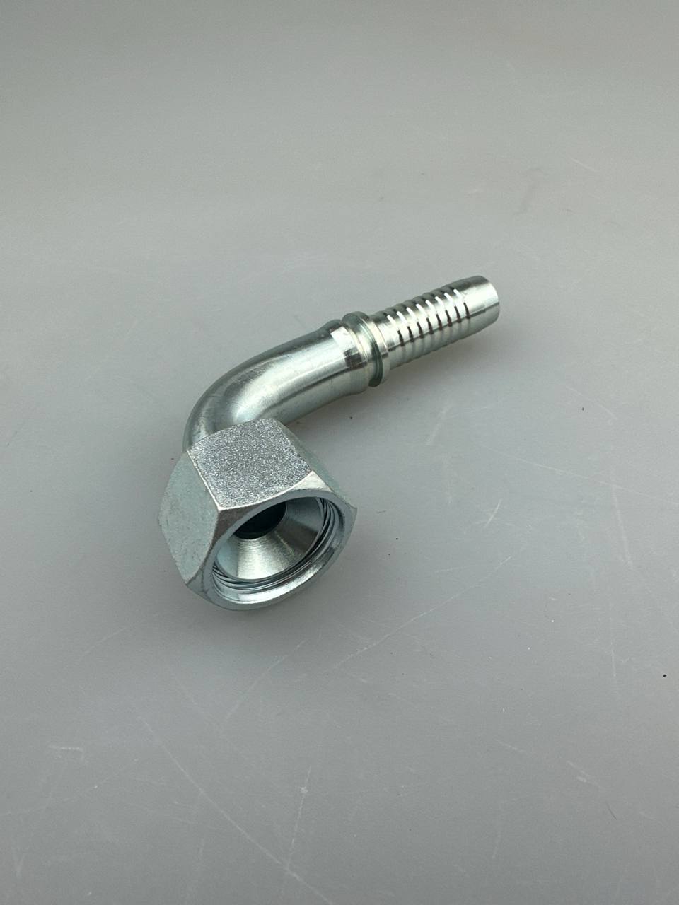 Фитинг DKI 27x1.5 dn16 (90)