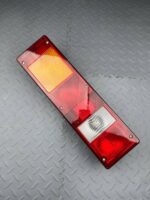 Фонарь задний левый 7472.3716   24В