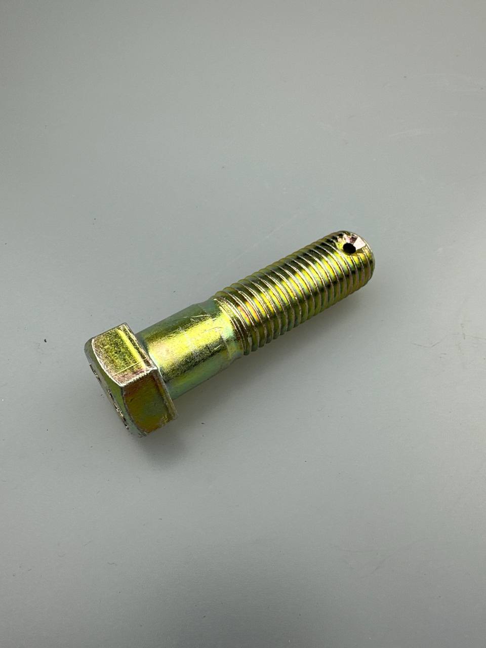 Болт М20х2.5х70 крепление ГМП