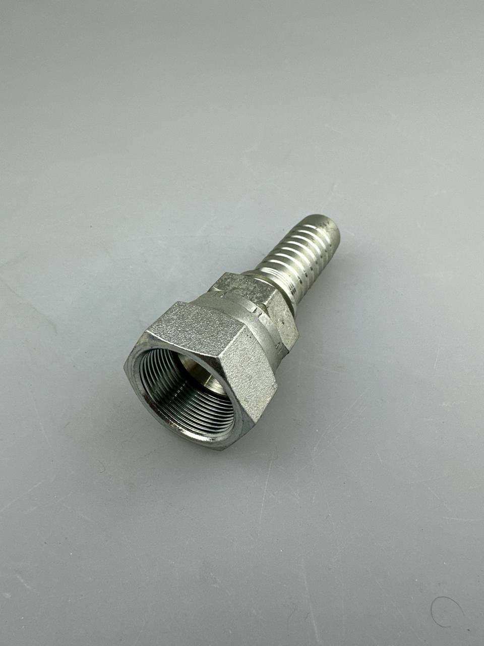 Фитинг JIS 30х1,5 dn20