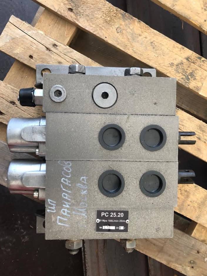 Гидрораспределитель РС-25.20  2-х золотниковый