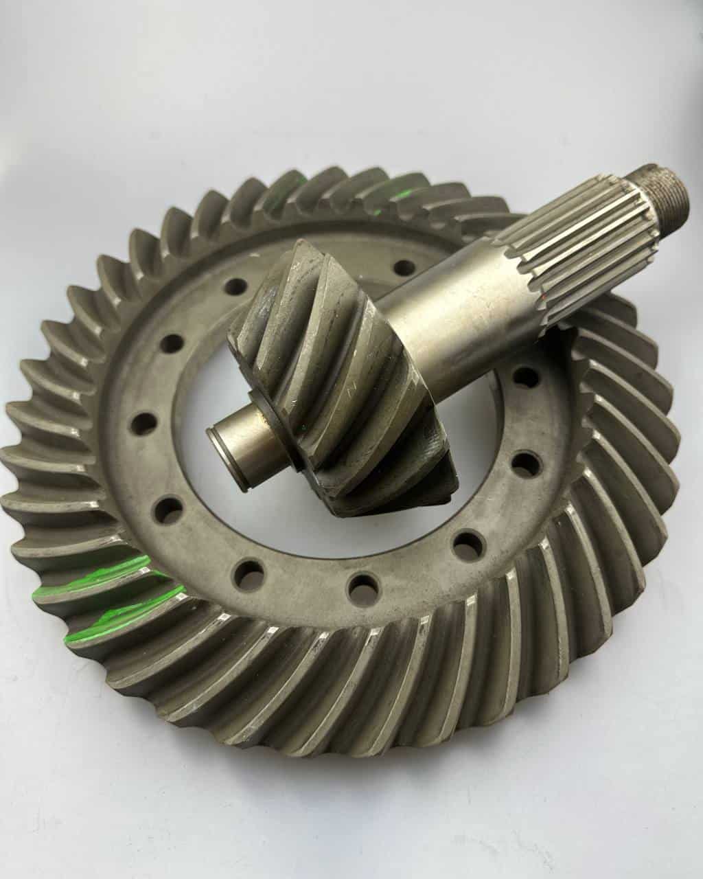 Комплект шестерен главной передачи 342.05.01.051-В шестерня ведущая 342.05.01.073-В колесо зубчатое
