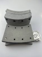 Накладка торм.У2210.03-01.021 (500-3502105)   1 к-кт ( 8 шт + заклепки)