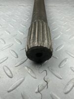 Полуось правая ТО-33.05.14.400 L=1020 мм (с шестеренкой)