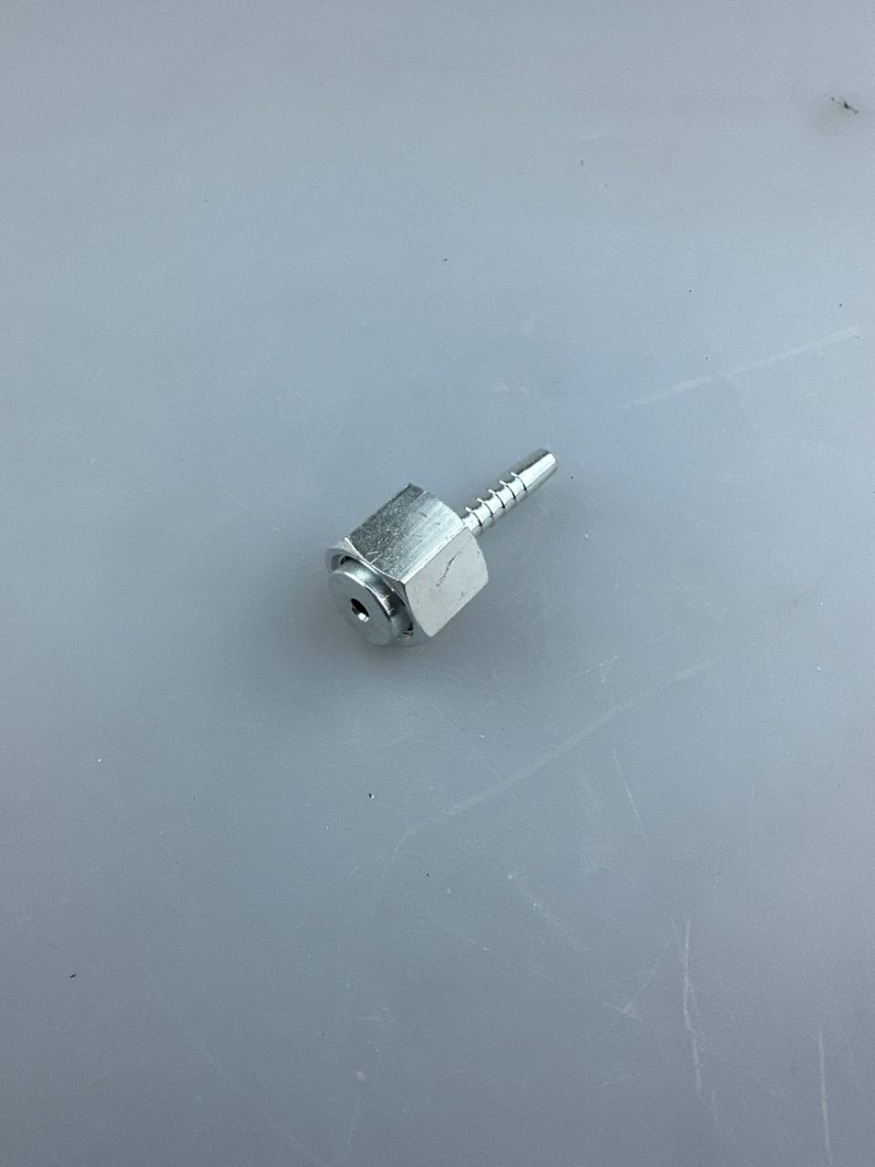 Фитинг ORFS 11/16 dn6