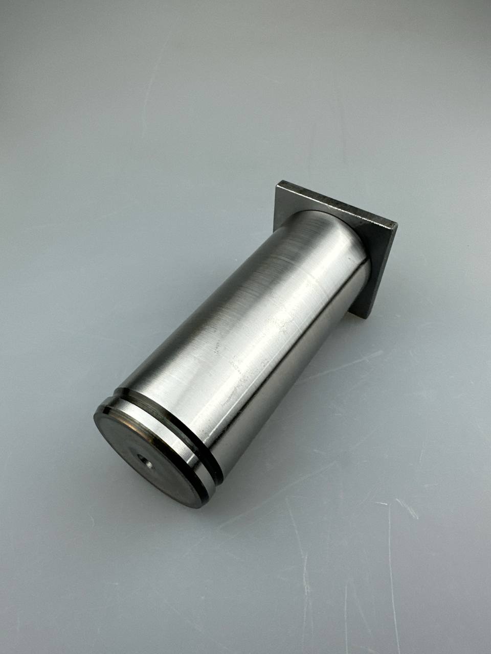 Палец нижний каретки JCB 911/40104