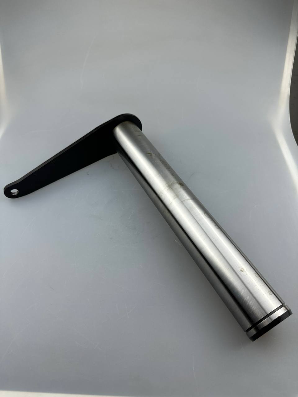 Палец трапеций и ковша TEREX 3522679M94 Палец трапеций и ковша TEREX 3522679M94