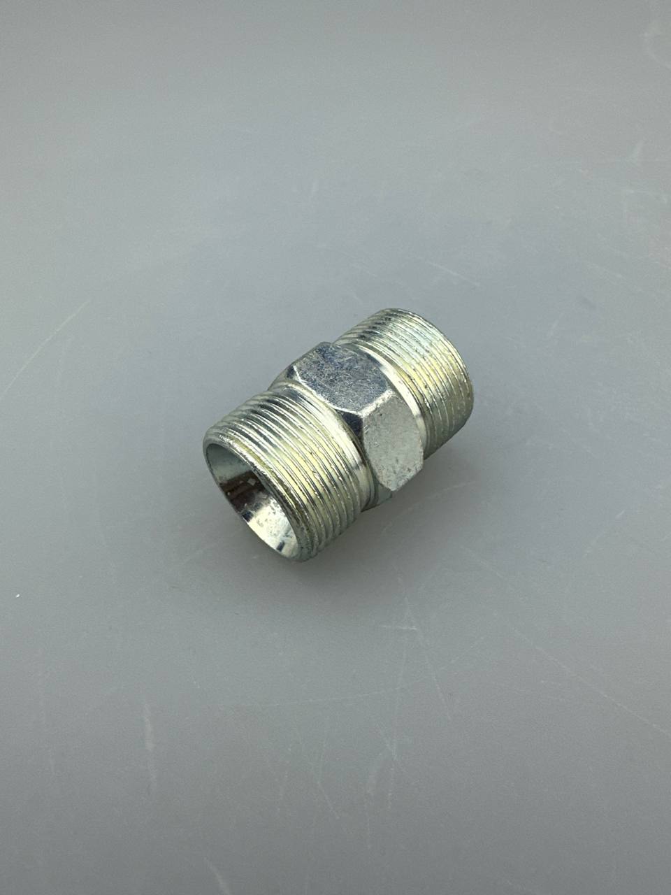 Адаптер DKM27х1,5(штуцер)-DKM27х1,5(штуцер)S27