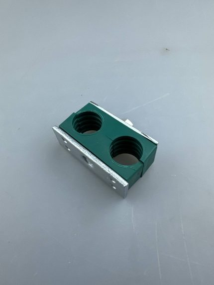 Крепеж для труб двойной 28 (комплект)