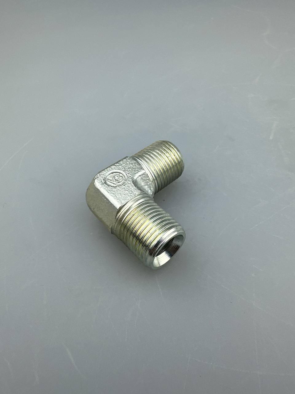 Адаптер угловой BSP1/2(штуцер)-BSP1/2(штуцер)90