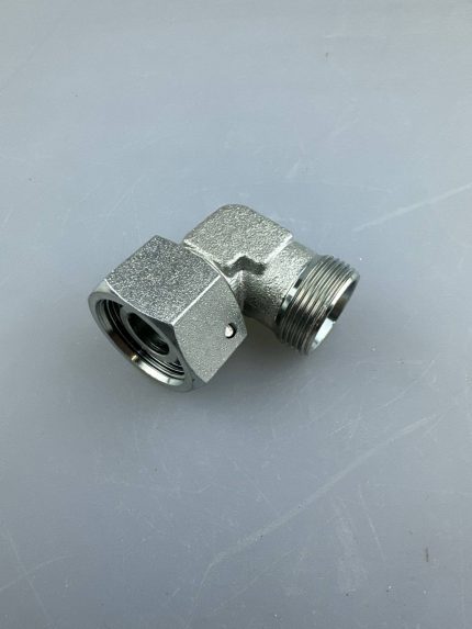 Адаптер угловой DKOL26х1,5(штуцер)-DKOL26х1,5(гайка)90