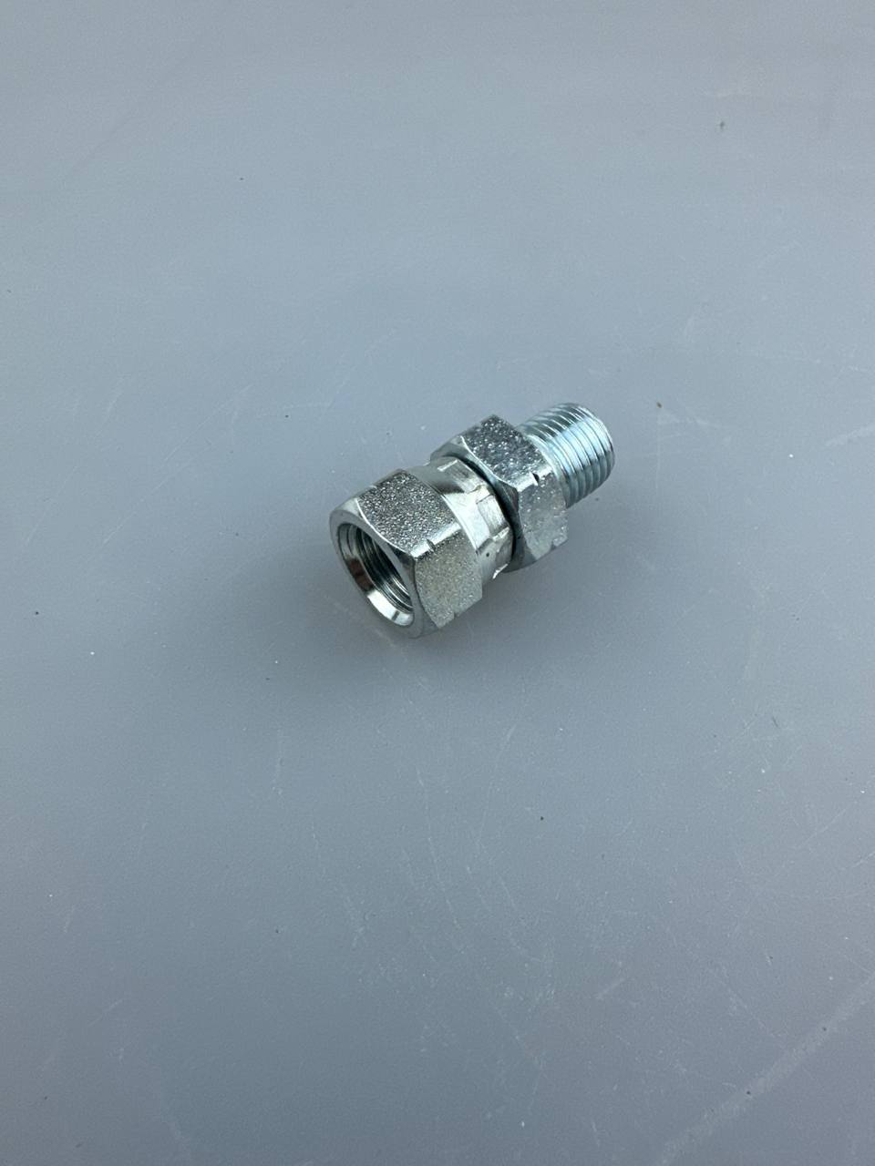 Адаптер BSP1/4(штуцер)-BSP1/4(гайка)