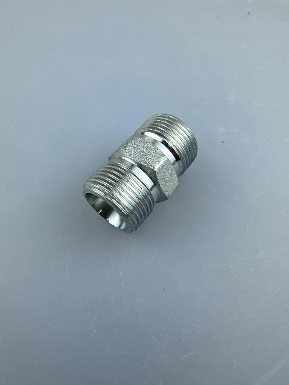 Адаптер DKOS22х1,5(штуцер)-DKOS22х1,5(штуцер)