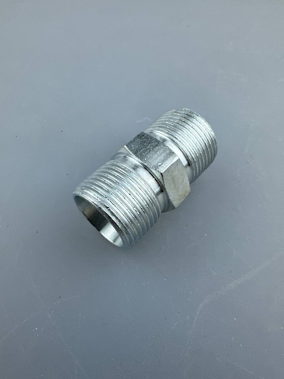 Адаптер DKOL22х1,5(штуцер)-DKOL22х1,5(штуцер)S24