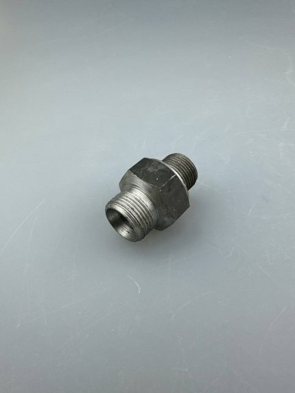 Адаптер DKOL М22x1,5(ш) - М20х1,5 в тело