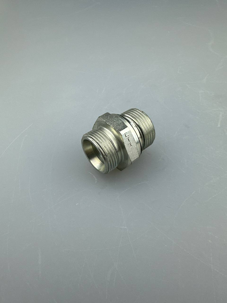 Адаптер DKOL26х1,5(штуцер)-BSP3/4(штуцер)S32